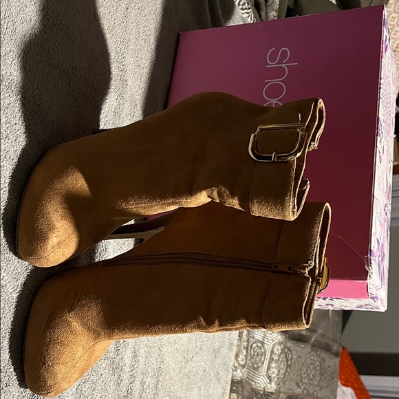 Michael Antonio Tan Heeled Boots - Picture 1 of 5